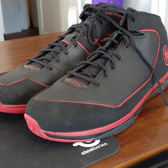 #44❤️ Brand new Converse Hi top basketball sneaker - Picture 2 of 9